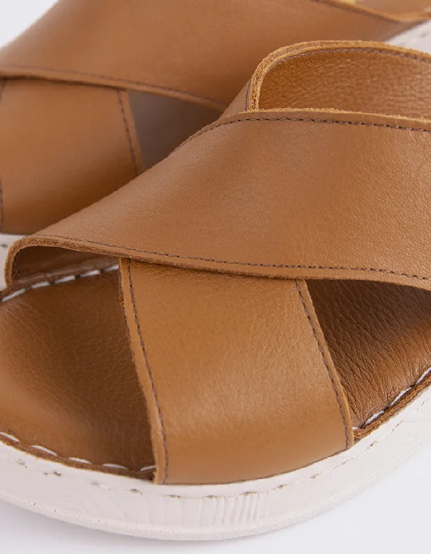 Govina Tan Leather