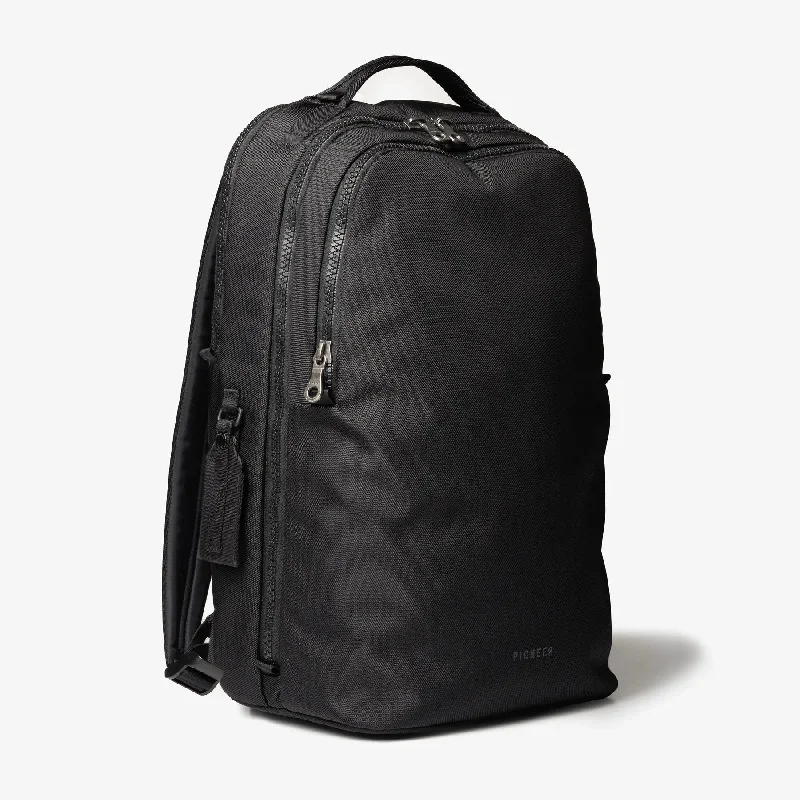Travel bag with a detachable toiletry pouch for conveniencePioneer Carry Savant Pack - Black Travel bag with a detachable toiletry pouch for conveniencePioneer Carry Savant Pack - Black